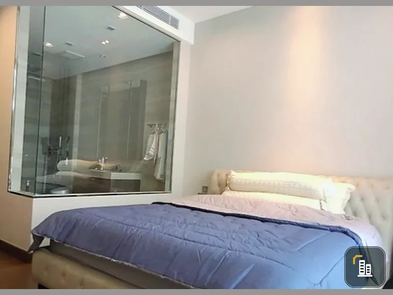 express! Condo for rent, Q Sukhumvit, 2 bedrooms, 2 bathrooms, high floor, beautiful view, a few minutes walk to BTS Nana, don't miss it!
