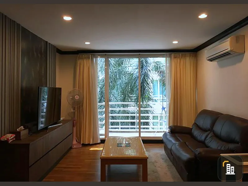 Urgent sale !! Baan Siri Condo, Sukhumvit Soi 10, good location, near BTS and MRT, fully furnished, ready to move in.