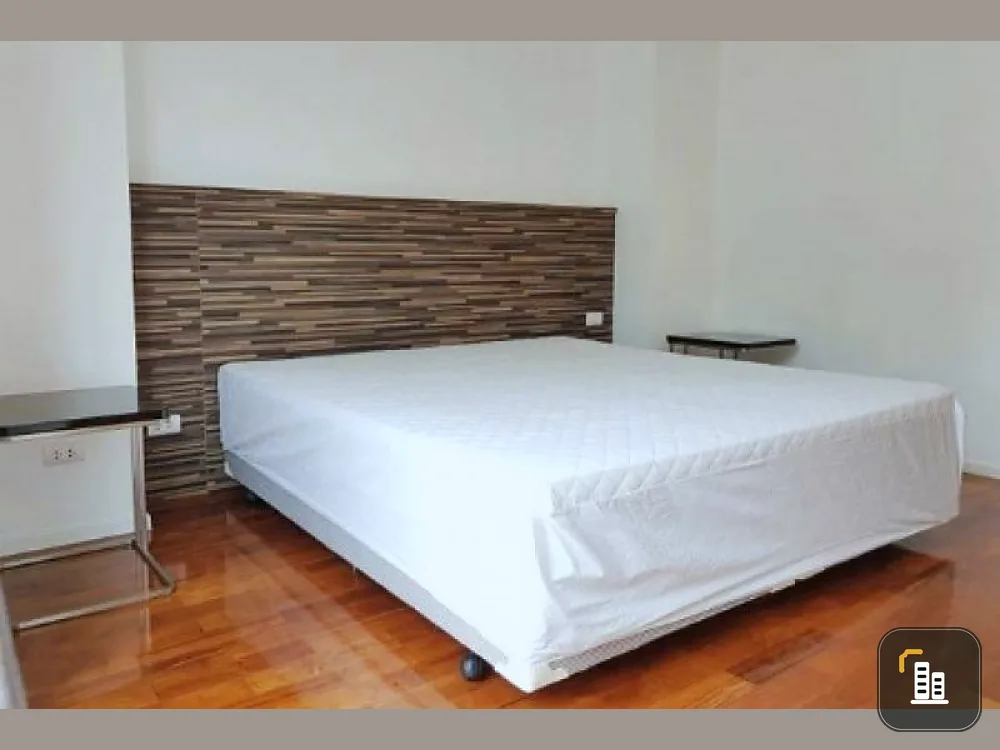 Urgent ++ Condo for sale / rent Siri On 8 (Sukhumvit 8), corner room, 2 bedrooms, 2 bathrooms, good location, near BTS, can't be slow !!