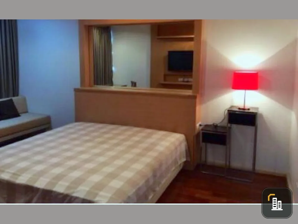 Condo for sale / rent Siri On 8 (Sukhumvit 8) 3 bedrooms, 2 bathrooms, near BTS, convenient transportation, can't miss it, hurry now !!