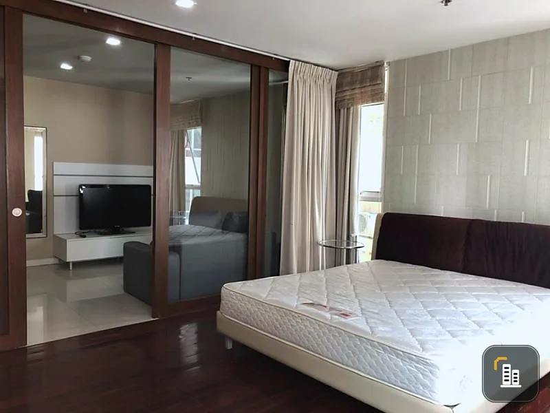 Urgent sale !! With tenants Condo Sukhumvit City Resort Sukhumvit 11 17th floor beautiful view near BTS Do not miss!