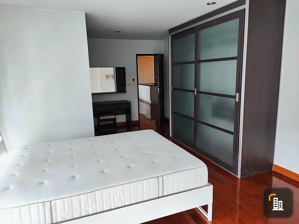 Condo for sale, The Peak Residence, Sukhumvit 15, fully furnished, complete electrical appliances, do not wait.