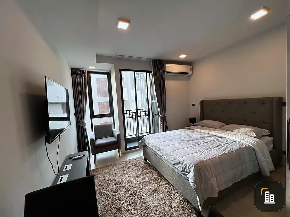 for sale / rent Venio Sukhumvit 10 Near the Skytrain Terminal 21 shopping mall, good location in the heart of the city, don't miss it!