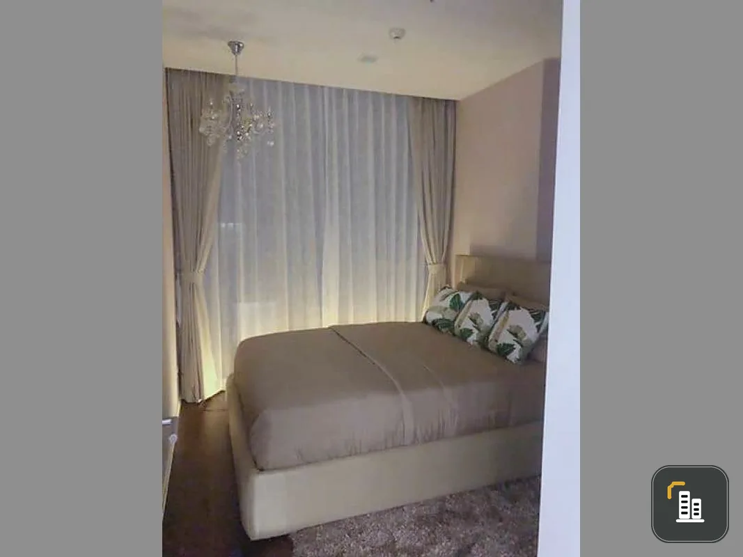 Urgent for rent !! Hyde Sukhumvit 11, 19th floor, beautiful view, 2 bedrooms, 2 bathrooms, business area, close to the BTS. Do not miss!