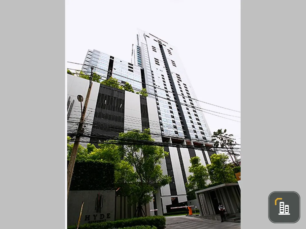 Urgent sale !! Hyde Sukhumvit 13 condo, city center, 3 bedrooms, 3 bathrooms, great price, near BTS, hurry !!