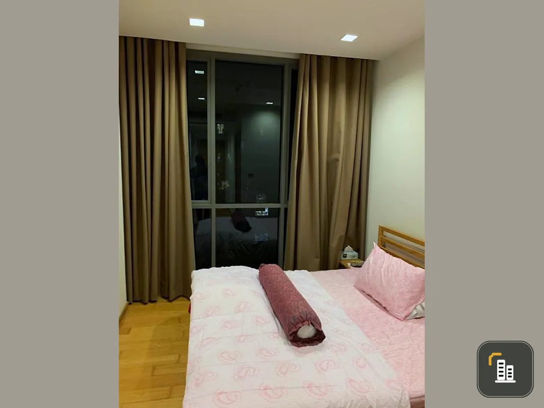 Urgent sale !! Condo Hyde Sukhumvit 13, 9th floor, luxury room in the heart of the city, convenient to travel !! Hurry up!