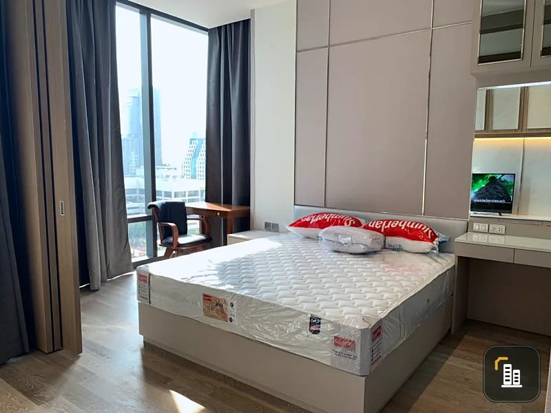 For rent ashton silom, beautiful room, ready on the 14th floor, size 36 sqm., Fully furnished, ready to move in, there is a washing machine.