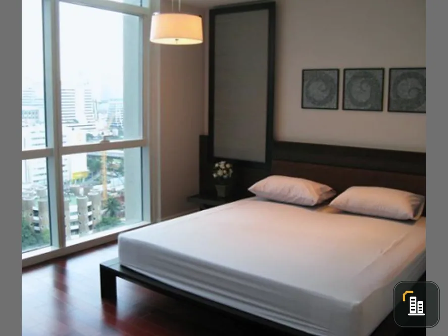Athenee Residence Condo for rent, clean room, pleasant city view, comfortable eyes, lots of furniture There is a washing machine near the BTS. Book now.