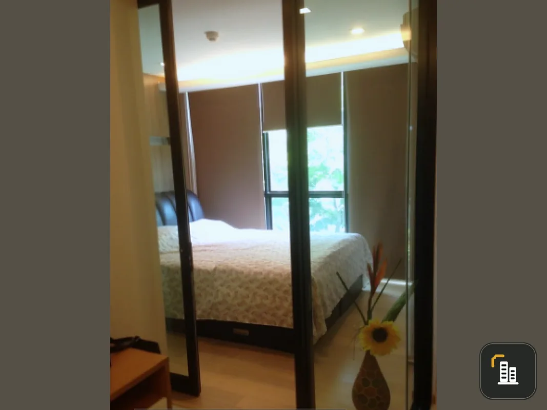 Condo for sale, Socio, Ruamrudee, good atmosphere, swimming pool view, convenient transportation, close to business district and commercial center, do not miss !!!! The opportunity to become the owner