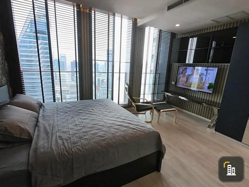 Condo for rent, Noble Ploenjit Condo, good location, fully furnished, ready to move in, do not miss ... Urgent booking !!