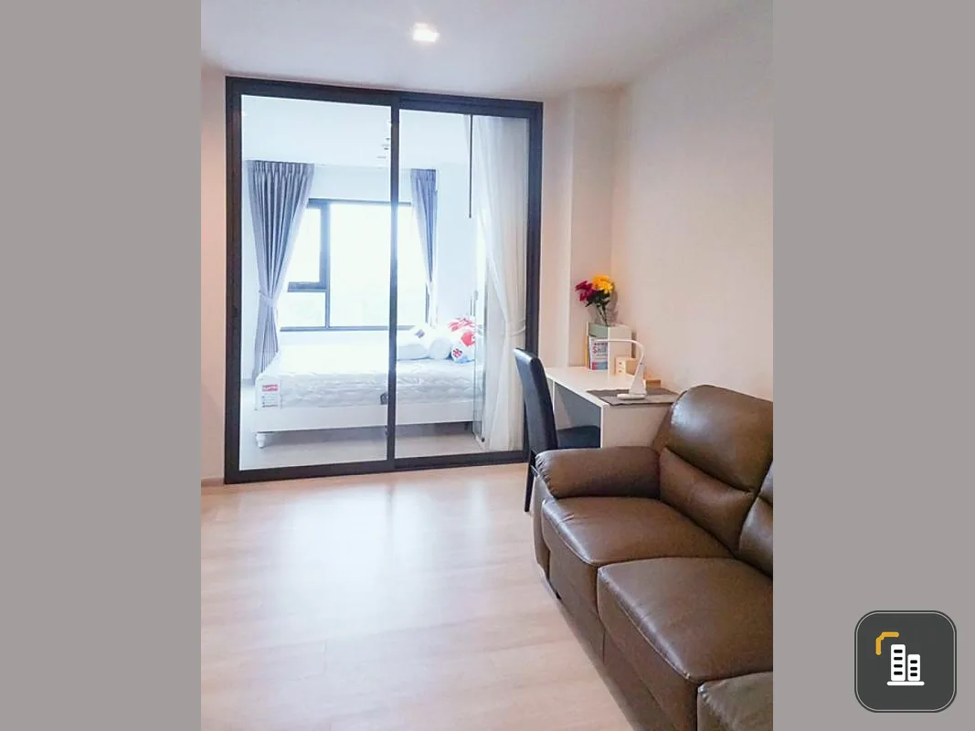 Condo for rent, Life One Wireless, clean room, super cool, with dressing zone, very good view, easy to travel location, near the pier, near BTS.