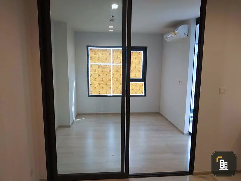 Condo sales down Life One Wireless, beautiful room, beautiful plan The view is very clear. The location is suitable for investment, near the BTS, convenient transportation, hurry.