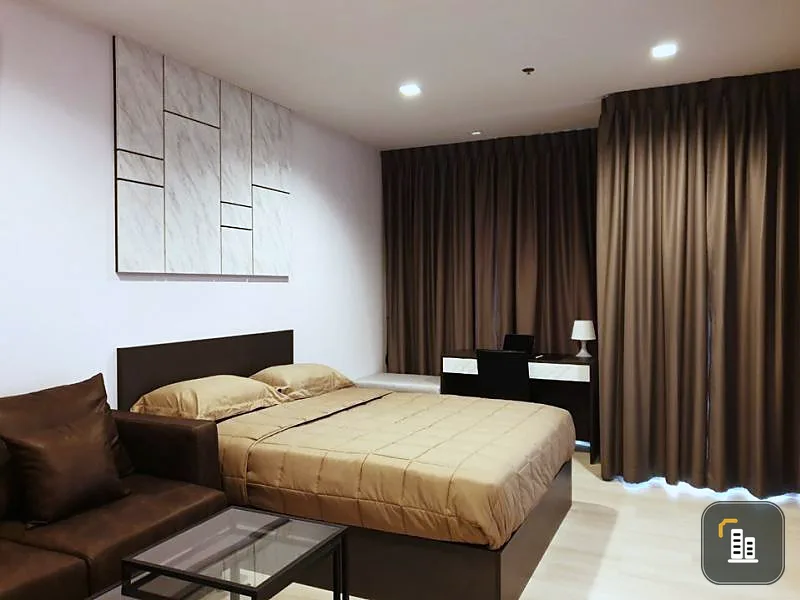 Condo for rent, Life One Wireless, beautiful room, fully built, fully furnished, ready to move in, luxury communal garden view, convenient location near BTS, hurry to book