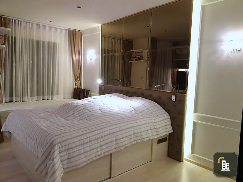Condo for rent, Life One Wireless, beautiful room, luxurious decoration 5 star central Fully furnished, convenient transportation, near BTS. Book now, do not hesitate.
