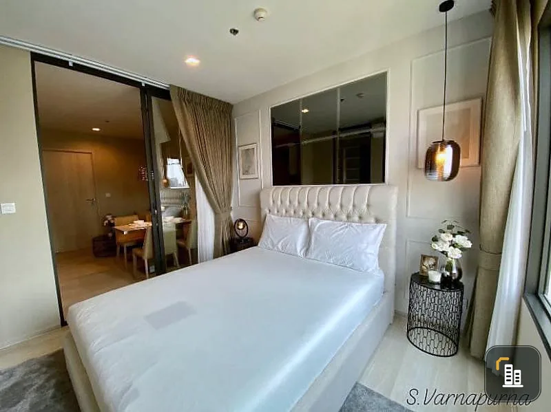 Condo for rent, Life One Wireless, beautiful room, high floor, city view, central luxury The location is very nice, near the BTS, near the shopping malls, ready to book.