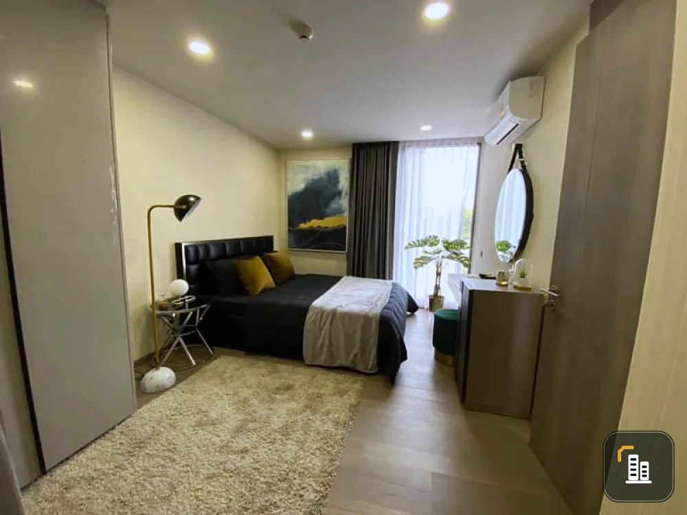 For rent / quick sale condo Klass Sarasin-Rajdamri. The room is very nicely decorated. Fully furnished, quality location, close to BTS, convenient transportation, quick grab
