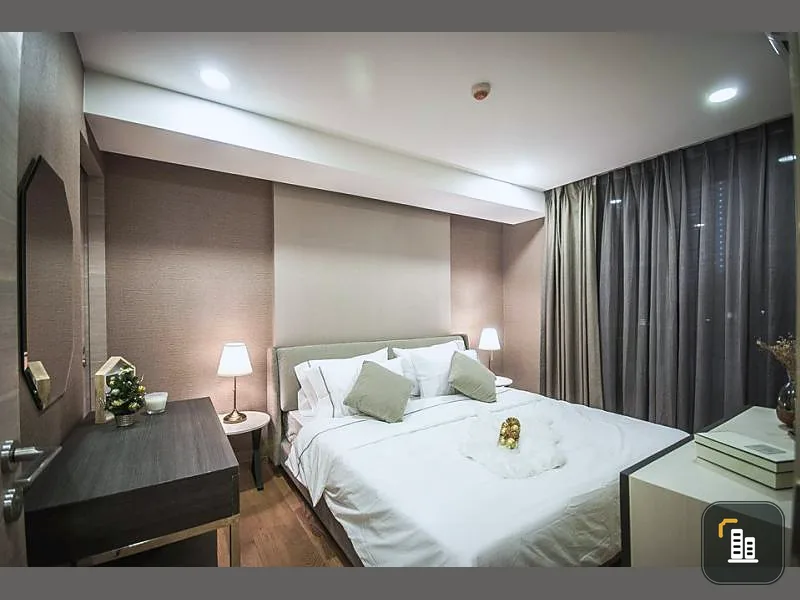 Urgent for rent !! Condo Class Langsuan, fully furnished, good location, convenient transportation, near Central Chidlom Department Store, book now !!