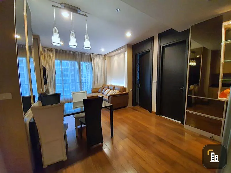 Condo for rent, The Address Chidlom, large room, not uncomfortable Proportionate Fully furnished with bathtub, very good location, don't miss it.