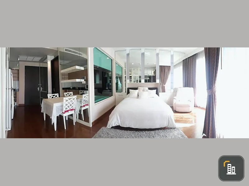 Condo for rent, The Address Chidlom, clean room, very beautiful decoration, lots of furniture, convenient transportation location, near the pier, near the BTS