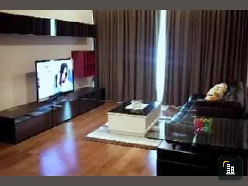 Condo for rent, The Address Chidlom, big room, beautiful, full furniture, very pleasant, very good location, near the pier, near BTS, do not miss it.