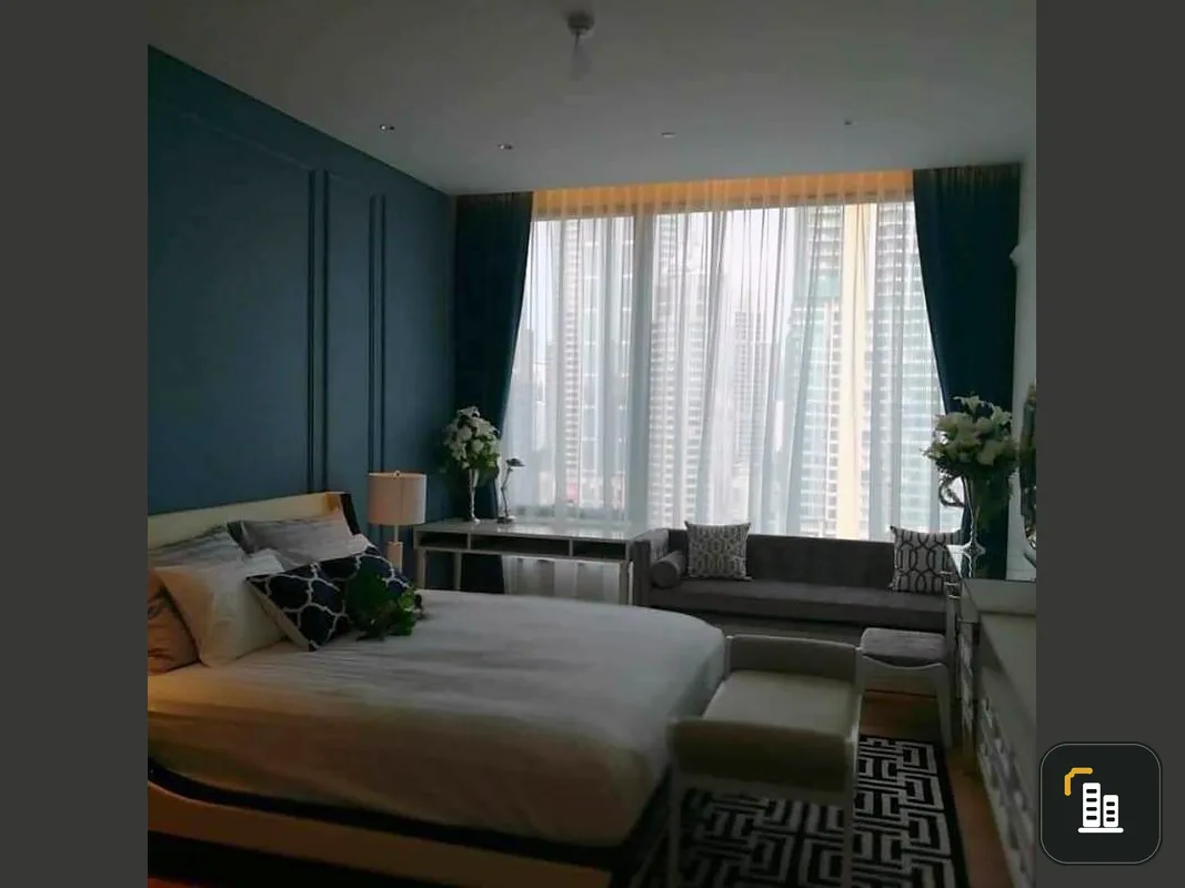 Urgent rental !! Beautiful room Sindhorn Langsuan 1 bedroom, size 73 sq m, spacious room, fully furnished, ready to move in !!
