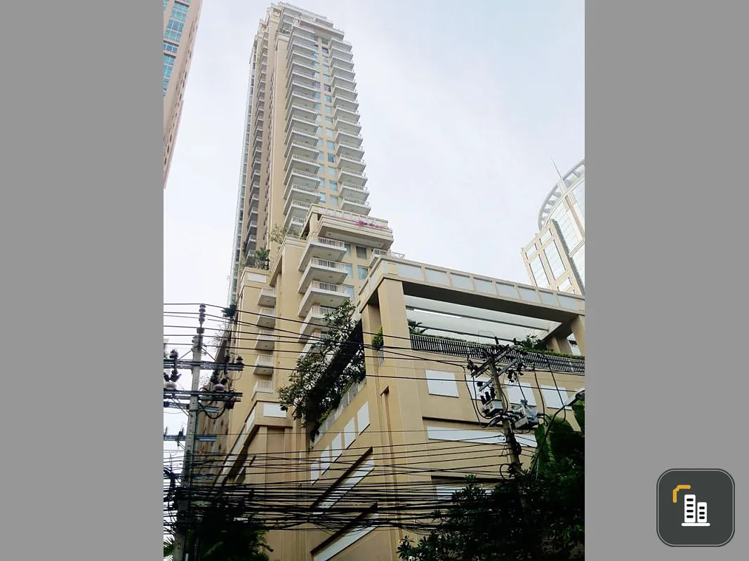 For rent / quick sale, Langsuan Ville Condo, clean second room, beautiful plan A lot of space Located on the best location near the BTS, worth investing in. Book now.