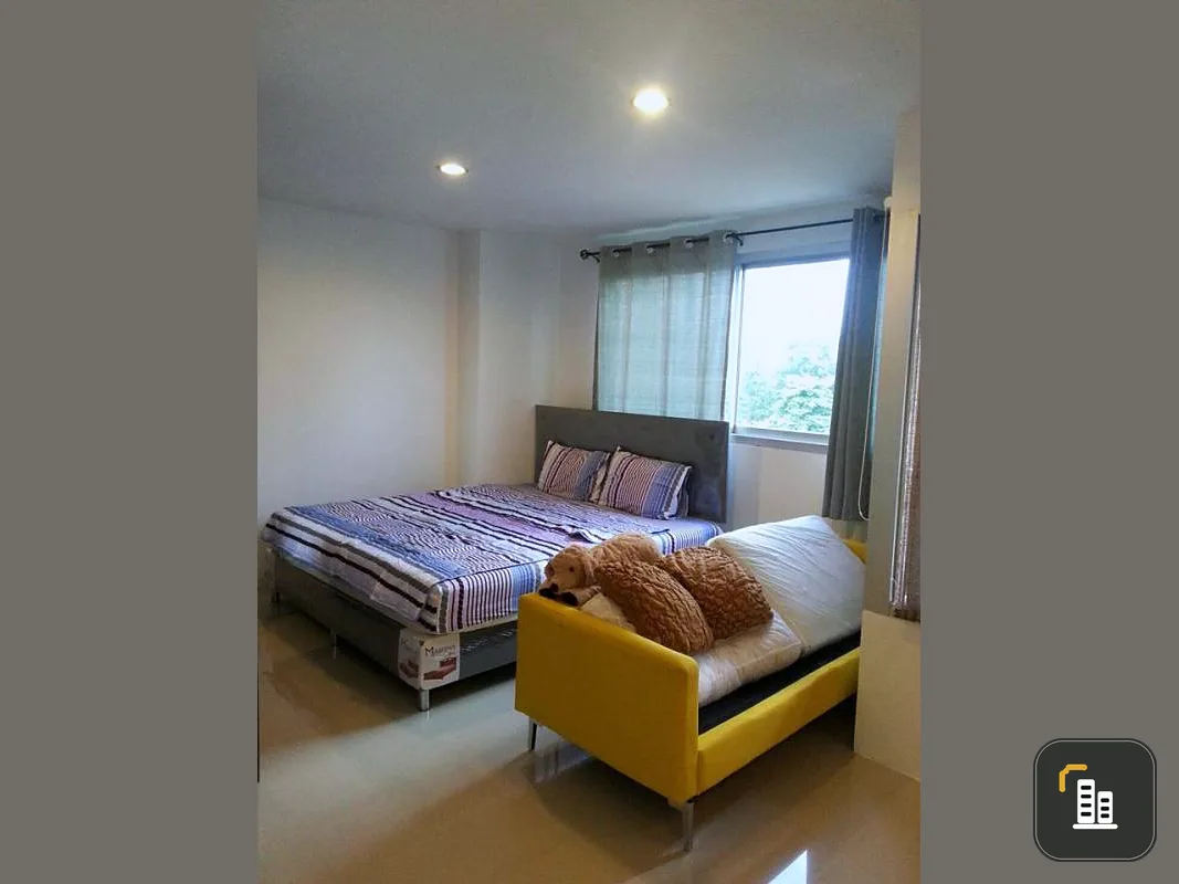 Condo for rent, First Tower, clean room, fully furnished, ready to move in, the best location, near the pier, near BTS2, hurry to book