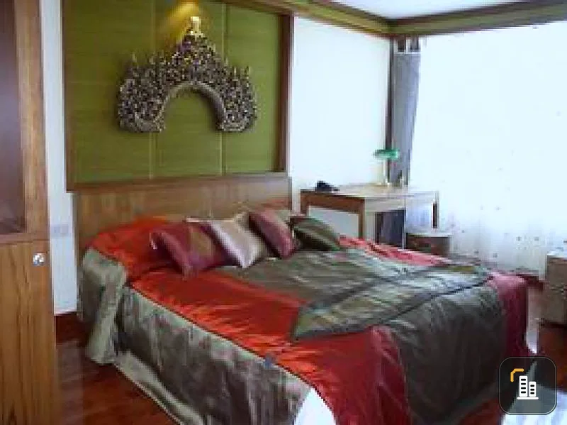 Sell / rent Urbana Langsuan Condo, beautiful decorated room, fully furnished, good view, cheap price, do not miss