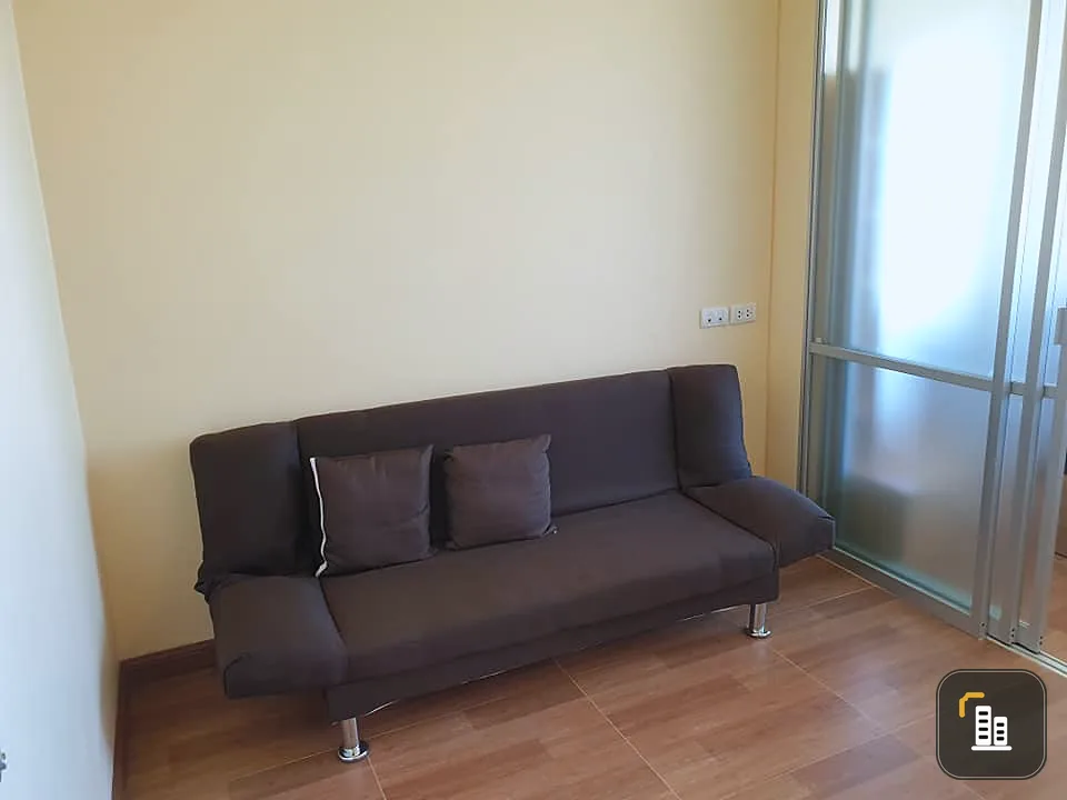 Condo Lumpini Place Suksawat - Rama 2, located on the main road Suksawat, next to INDY Market, very beautiful room