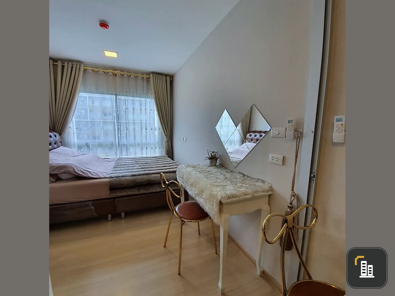 Scroll through and you will regret it. For rent, Plum Condo Rangsit Alive Phase 1, very beautiful room, well decorated, no one like it. Urgent.