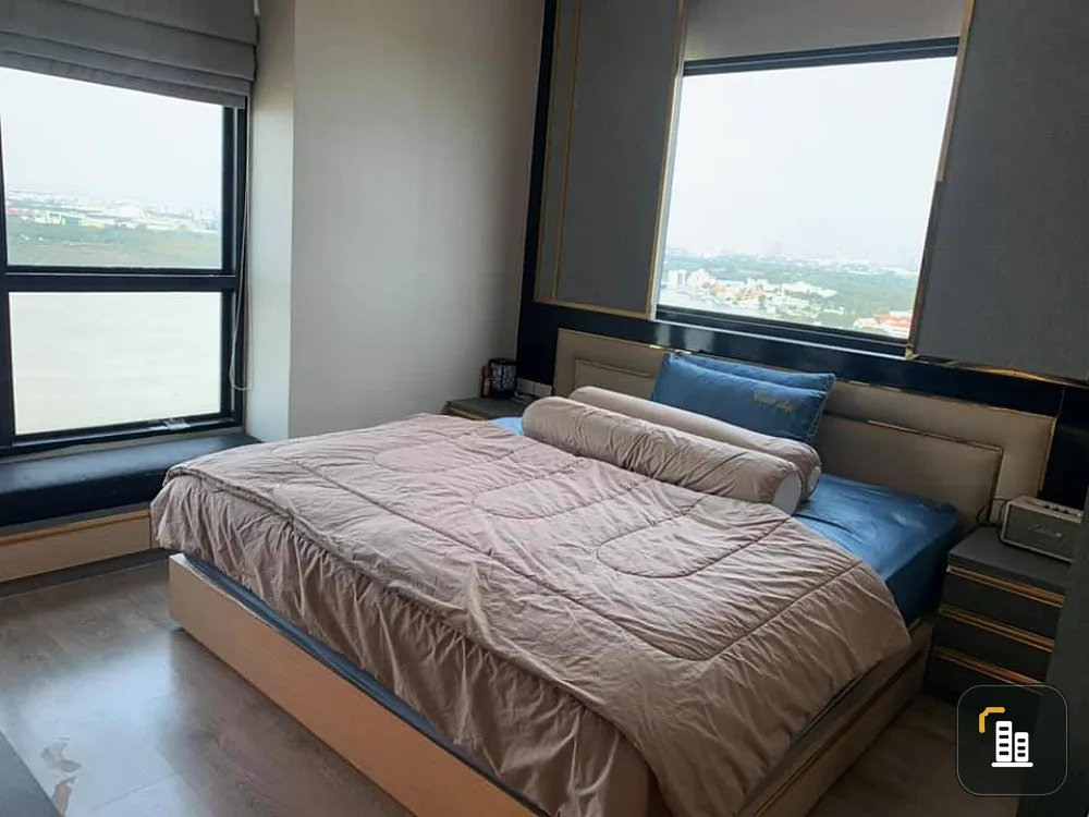 Urgent sale !! Knightbridge Sky River Ocean Condo, corner room, good location, built in, well, book now !!