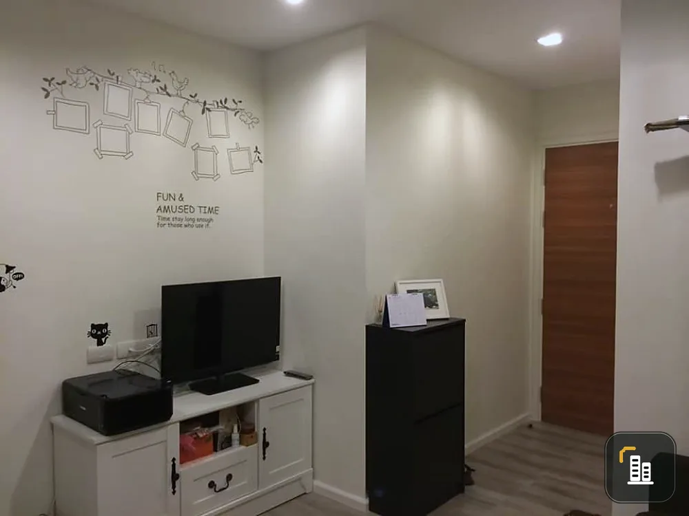 Urgent sale, The Night One, beautifully decorated room Fully furnished, attractive location, close to the BTS, near the expressway, do not miss it.