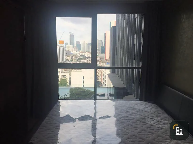 Condo for sale, Ideo Q Chula Samyan, beautiful room, fully furnished, pool view. Hurry and become the owner.