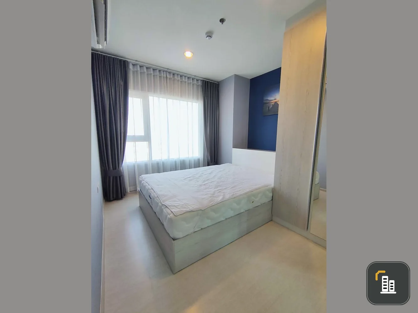 Urgent sale(with tenant)!! Condo Aspire Erawan, fully furnished room, built-in furniture, good condition, hurry to book now !!
