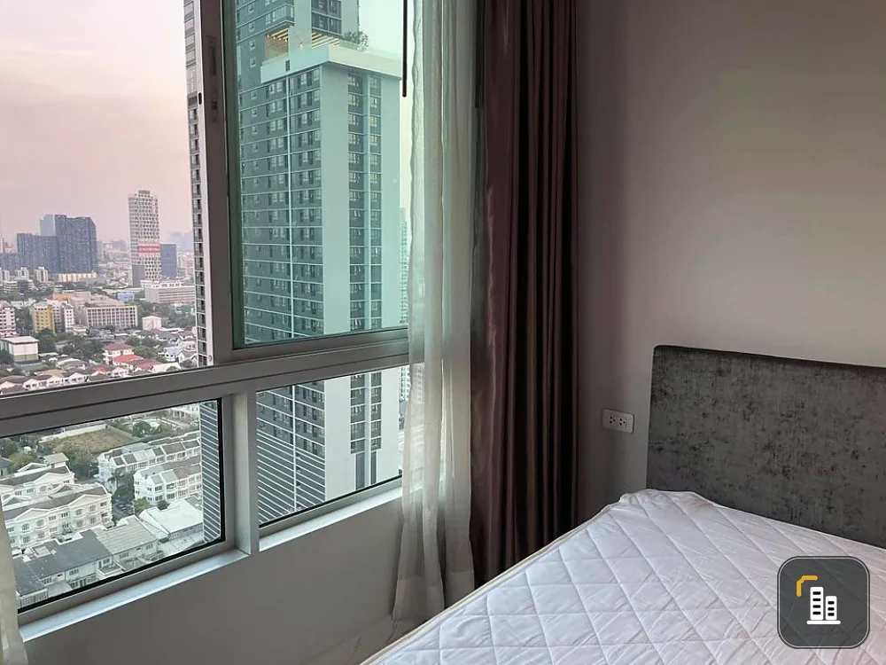 Condo for sale, The Base Sukhumvit 77, good location, high floor, beautiful view, ready to book, hurry up