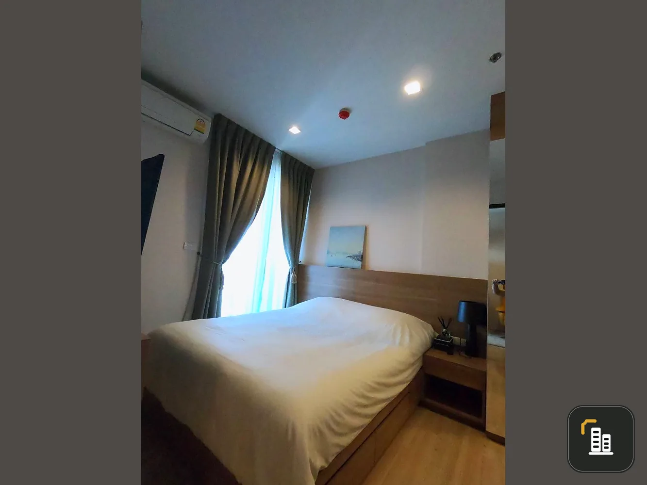 Condo for rent, Rhythm Sathorn, beautiful room, good view, full furniture, easy to travel