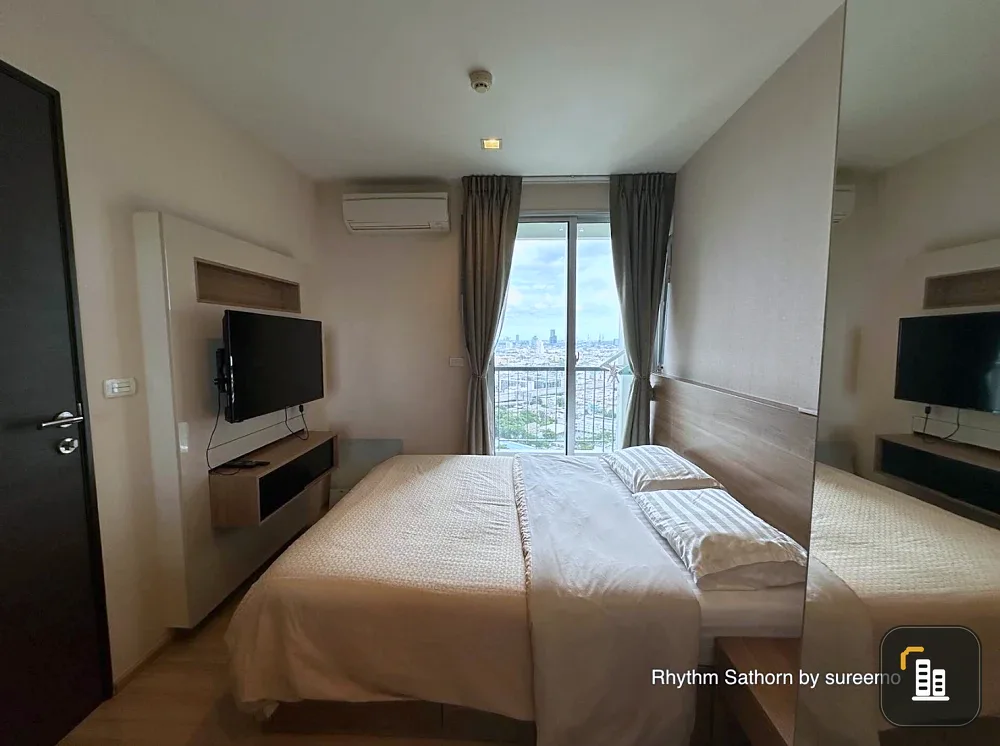 Condo for rent at Rhythm Sathorn, beautiful room, beautiful view, ready to move in !!