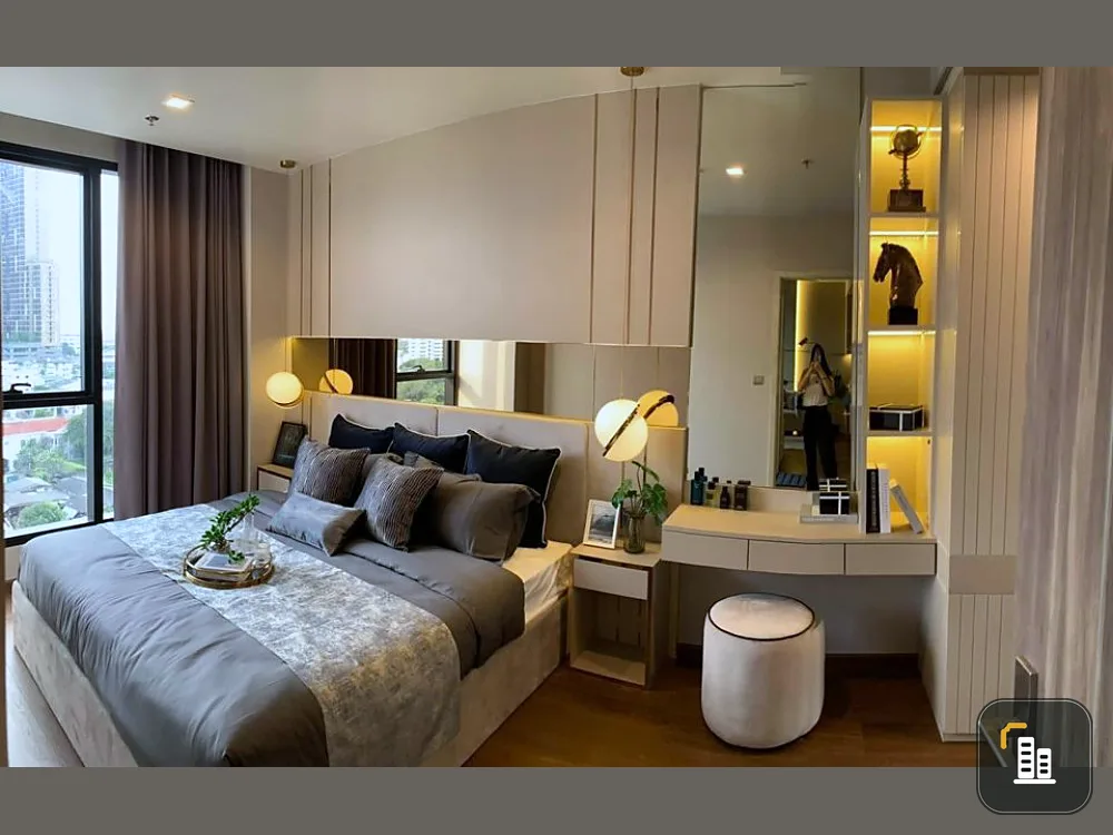 Condo sales down, Ideo Q Sukhumvit 36, near BTS Thonglor, luxury, good location, don't wait.