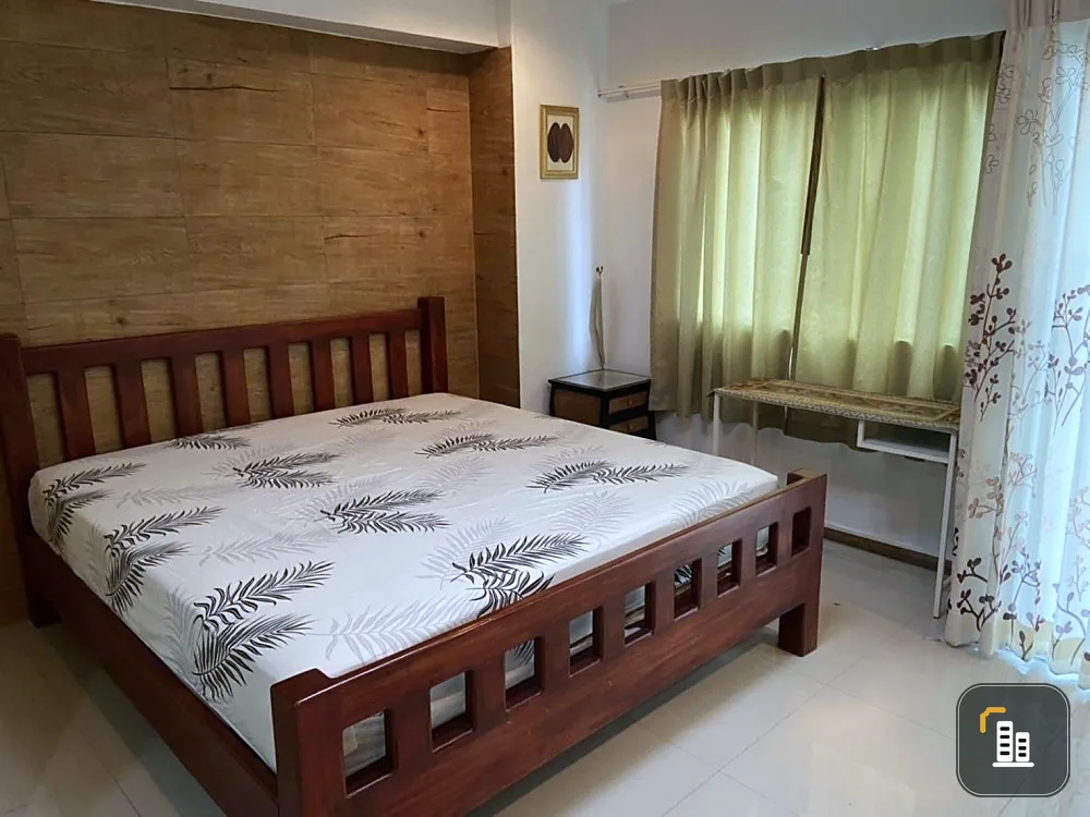 Sell / rent Sense of London condo, corner room, balcony, pool, do not miss.