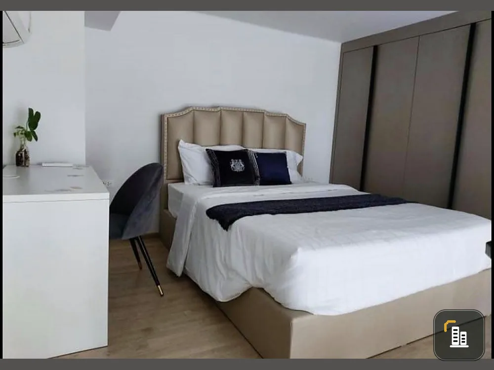 For rent, Ideo New Rama 9, very beautiful room, Duplex, very high ceiling, giving you the most airiness. I need this room
