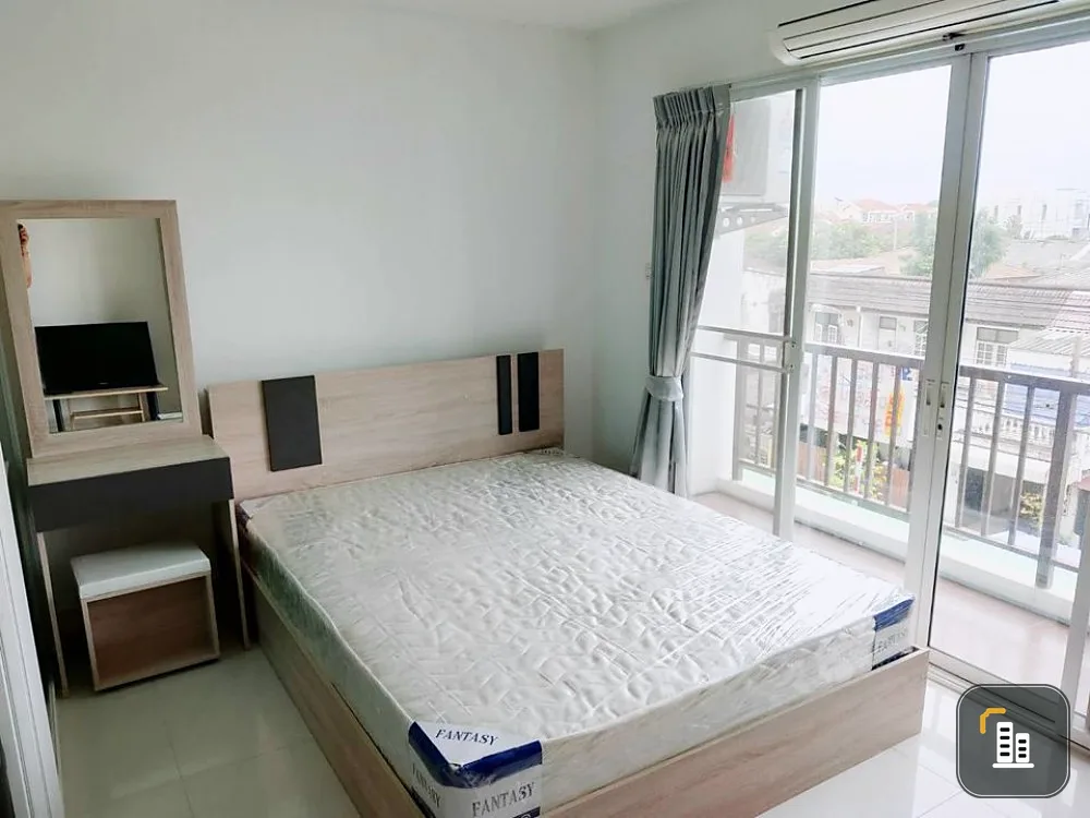 Urgent sale !! Condo The Green Condominium, pool view, good location, convenient transportation, don't miss !!
