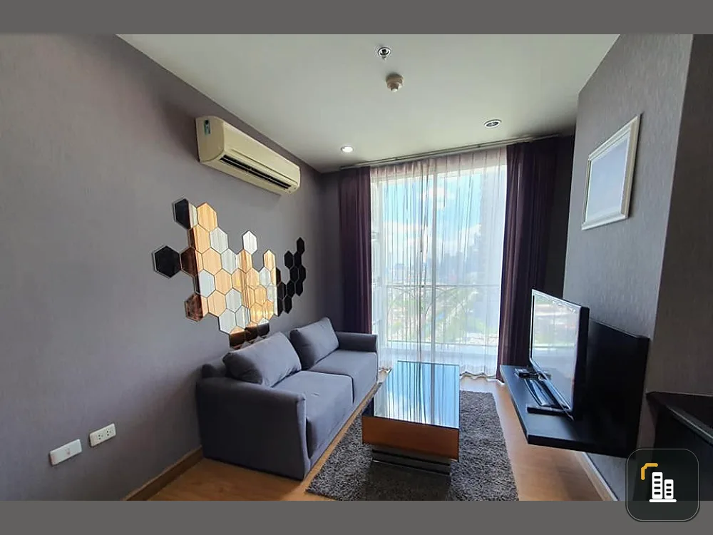 Condo for sale or rent: The Complete Narathiwat. Fully furnished, fully equipped, with an amazing view. Hurry, don't delay, or you'll miss out!