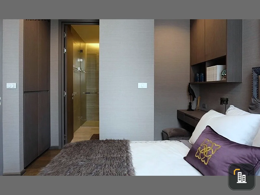 Condo for sale, The Diplomat Sathorn, beautiful room, lots of furniture, full build, beautiful view, very inviting.