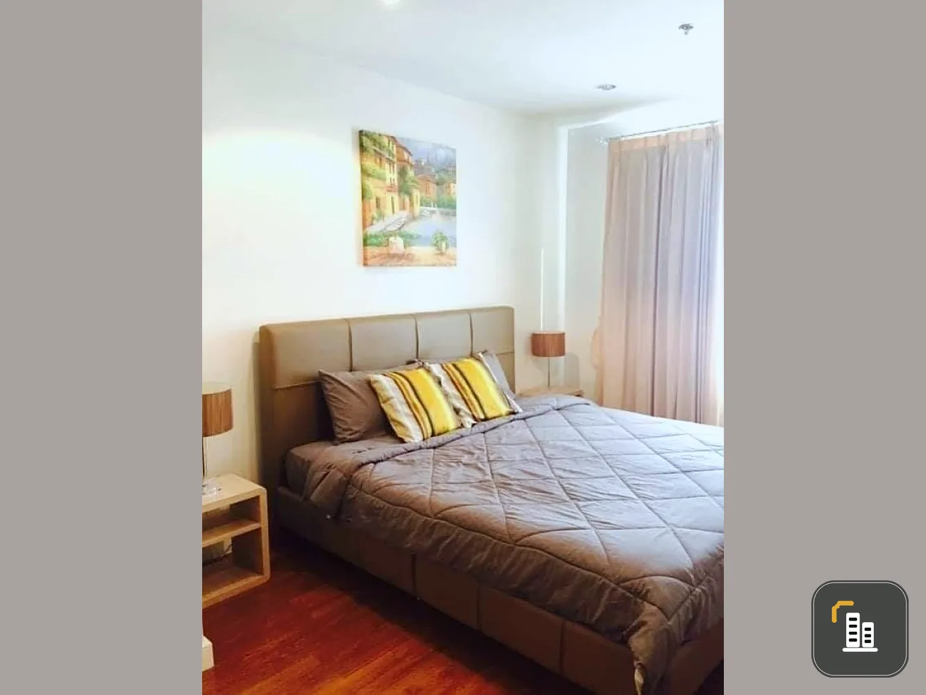 Urgent sale !! One X Sukhumvit 26, fully furnished, near BTS Phrom Phong, convenient transportation, don't miss !!