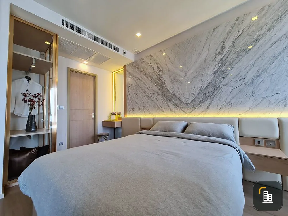 Urgent for rent !! Condo Ashton Asoke, high floor, city view, good location, book now !!