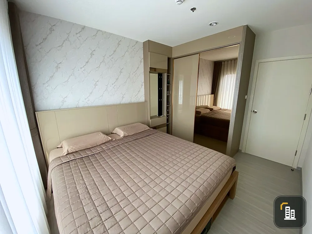 Condo for sale Aspire Sathorn-Ratchaphruek North Hua Non East. Pool view, hurry up.