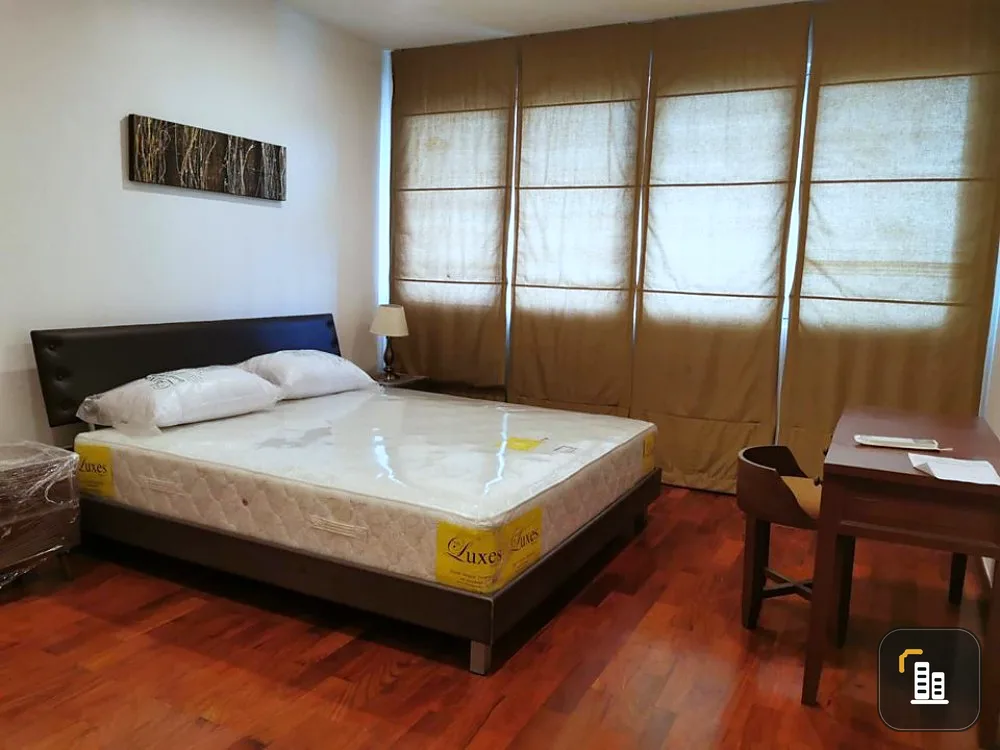 Condo for rent, The Star Estate at Narathiwat Ratchanakarin, clean room, beautiful furniture, city view, very good location