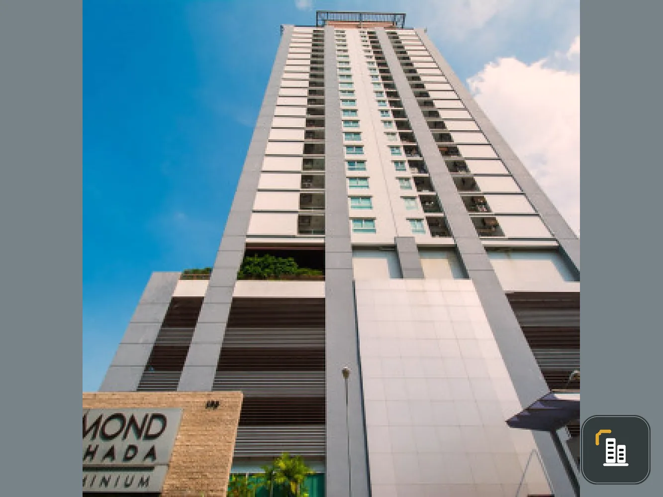 Urgent for rent !! Diamond Ratchada Condo, near Huai Khwang MRT, convenient transportation, don't miss !!