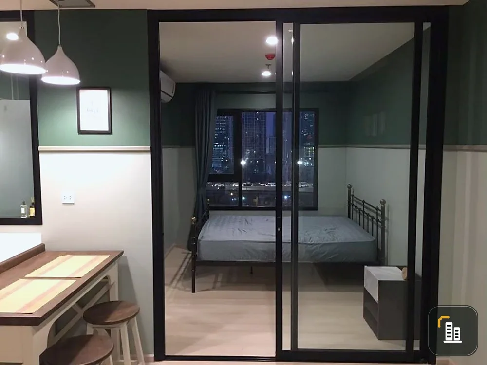 Quick sale!! Life Asoke condo near Phetchaburi MRT, prime location, book now !!