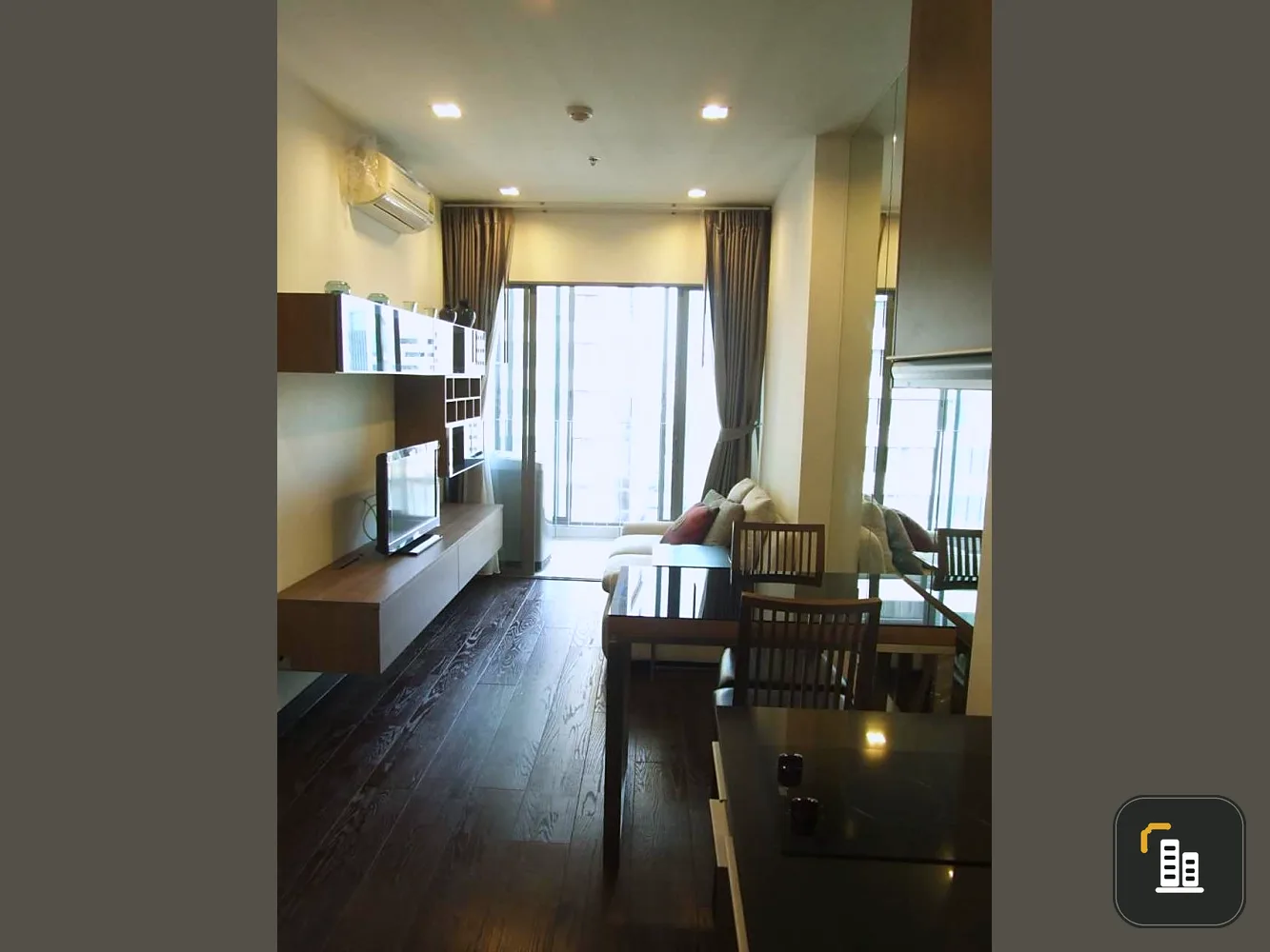 For rent, Ideo Q Phayathai, very beautiful room, interior decorated with full built-in furniture, great view, must be this room!
